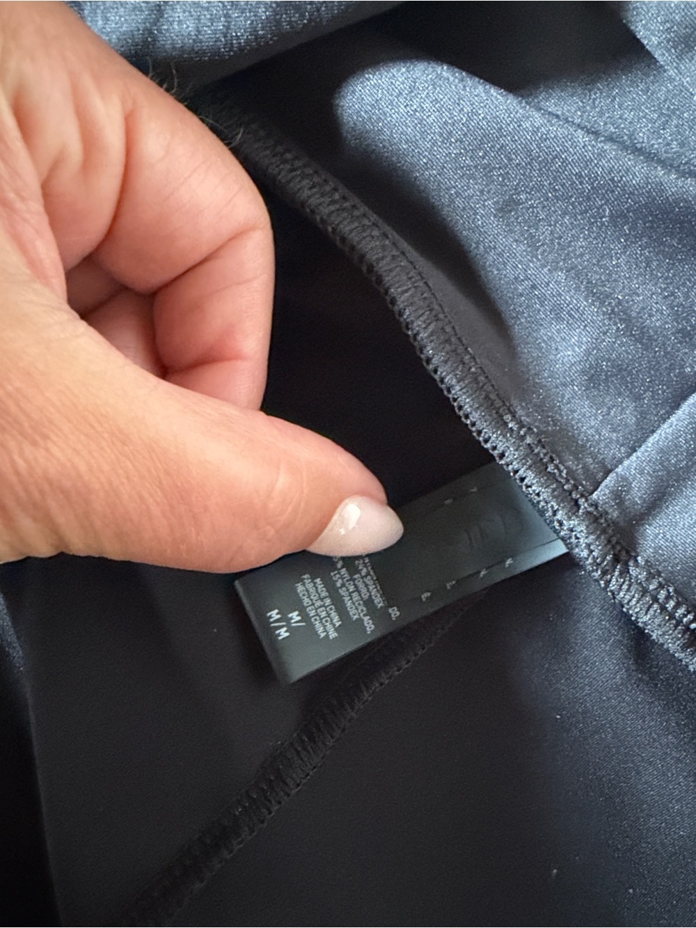 SKIMS Swim Cover-Up - Picture 4 of 6